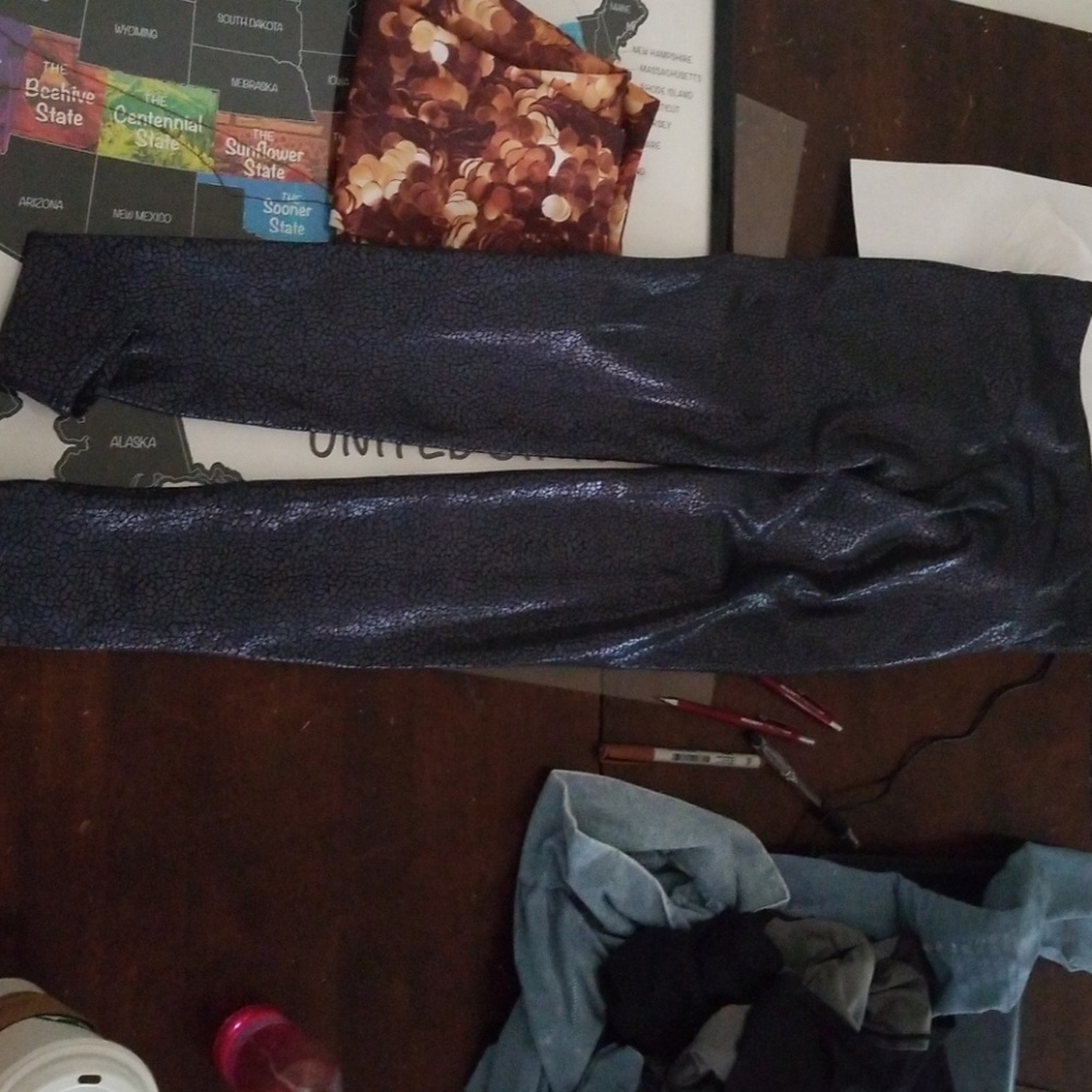 Onzie mermaid shiny pants